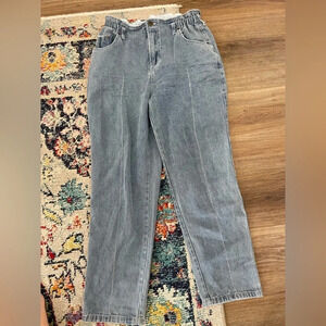 NWT Aaron and Amber Women Vintage High Waisted Blue Jeans Size Large Mom Jeans